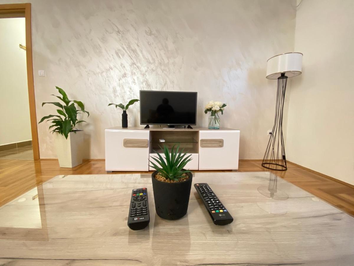 Apartman A&M Tivat Dış mekan fotoğraf